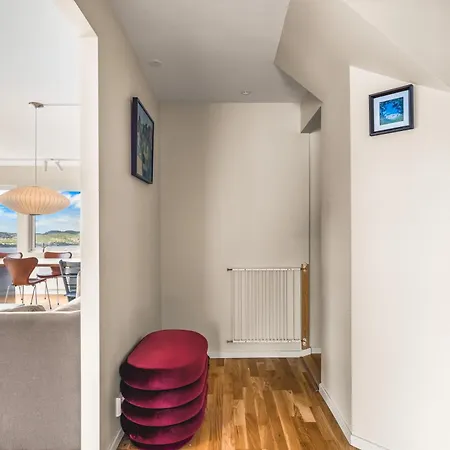 Apartment Panoramic Views - Family At Floyen!