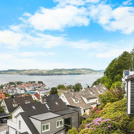 Apartment Panoramic Views - Family At Floyen! *