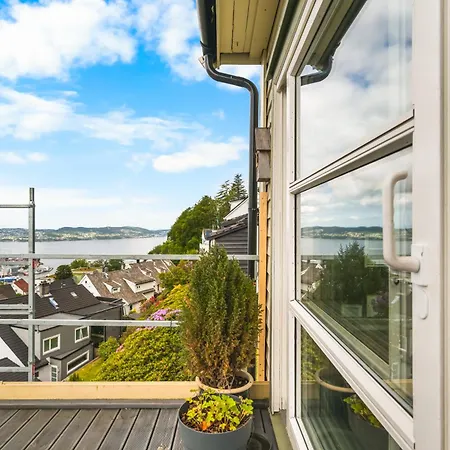 Apartment Panoramic Views - Family At Floyen! *