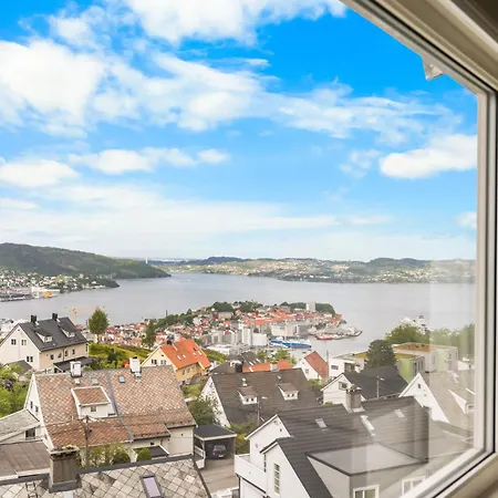 Apartment Panoramic Views - Family At Floyen! *